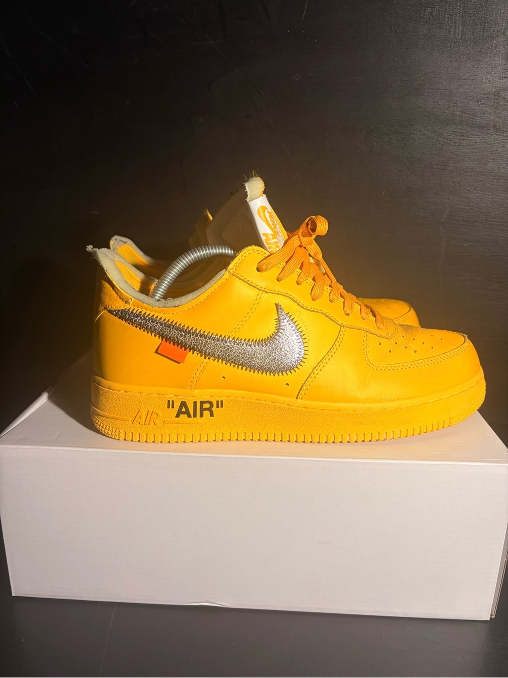 Yellow Low-Top Sneakers OW Air Force One